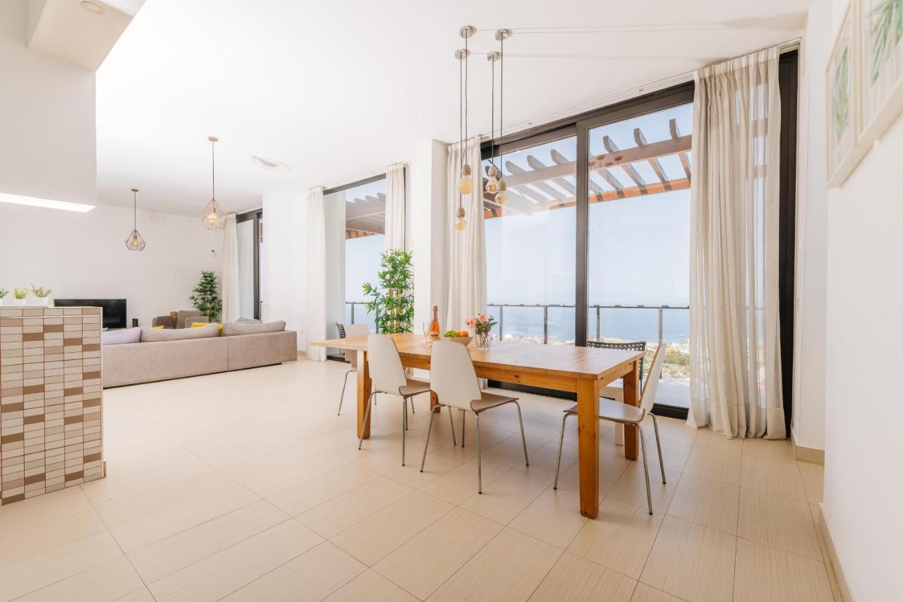 Sunset White Villa - Ocean View, Jakuzzi, Heated Pool, Air-Conditioning, Grill Playa de las Americas  Exterior foto