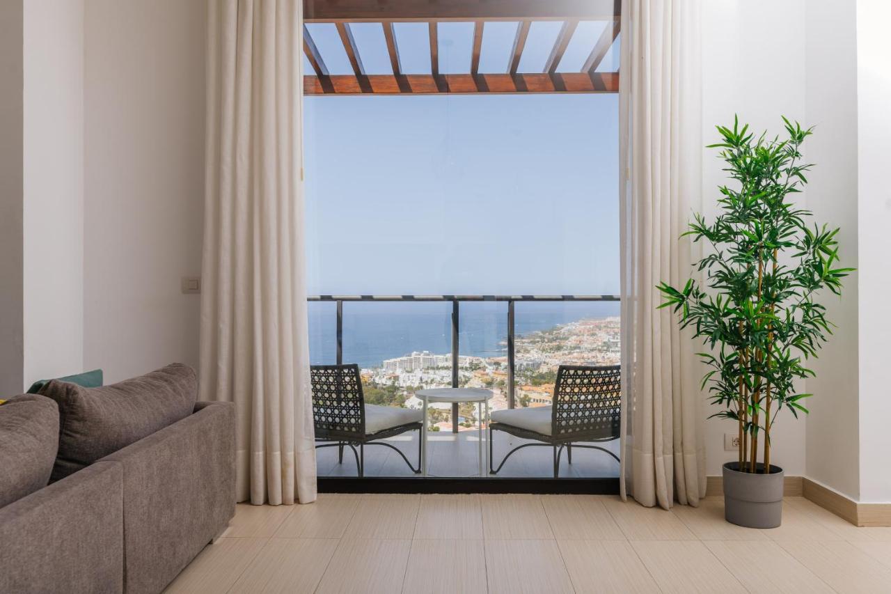 Sunset White Villa - Ocean View, Jakuzzi, Heated Pool, Air-Conditioning, Grill Playa de las Americas  Exterior foto