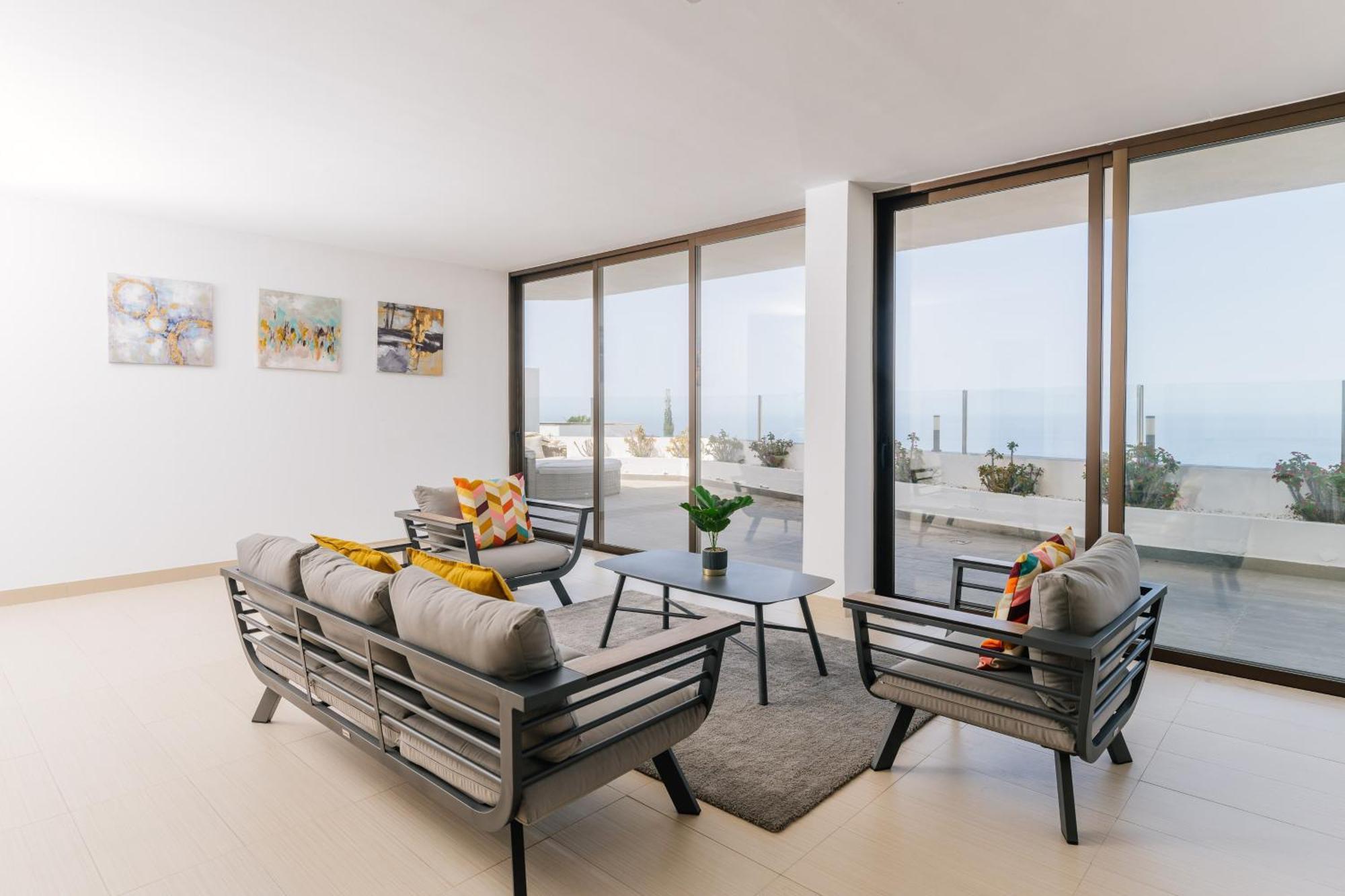 Sunset White Villa - Ocean View, Jakuzzi, Heated Pool, Air-Conditioning, Grill Playa de las Americas  Exterior foto